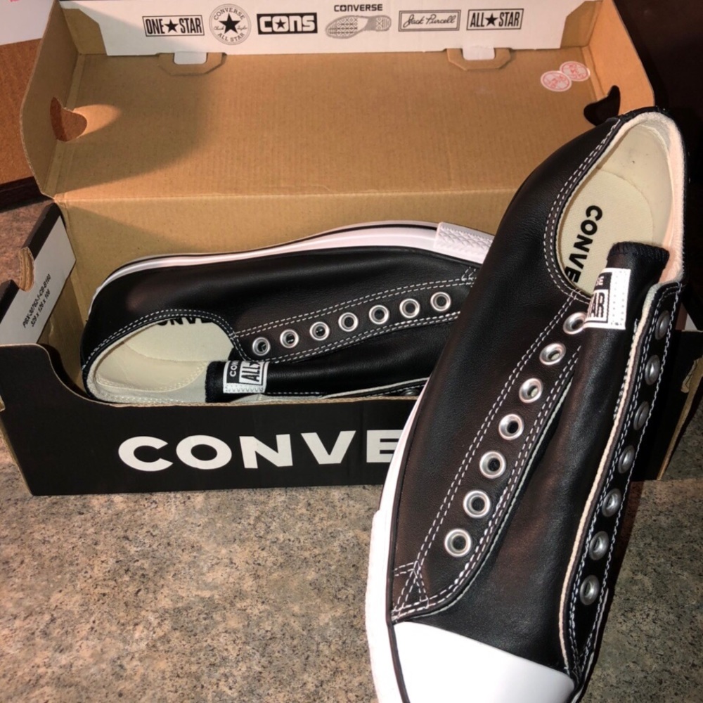 Converse Leather, Slip on no laces Size- 10